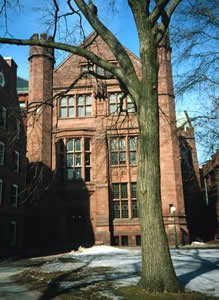 picture of Linsly-Chittenden Hall at Yale University
